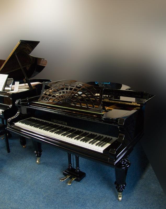 Bechstein V (5) grand Piano in bright black – Gallery image – Roberts Pianos Oxford
