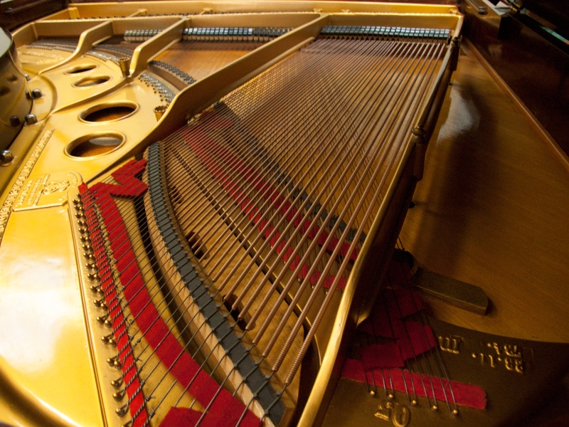 Steinway O