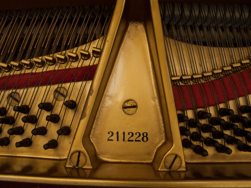 Steinway O