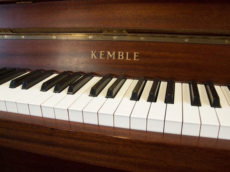 Kemble Compact