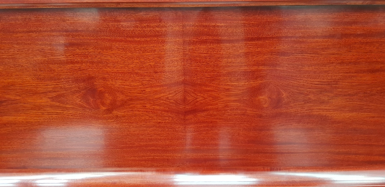 Steinway V