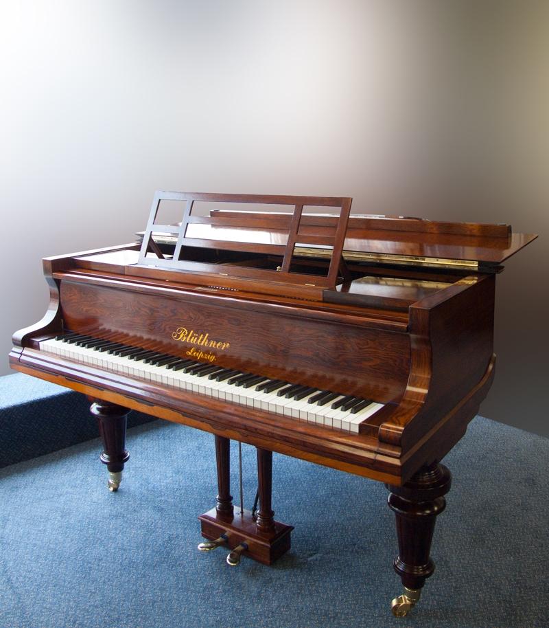 Bluthner VIII Aliquot grand Piano in rosewood – Gallery image – Roberts Pianos Oxford