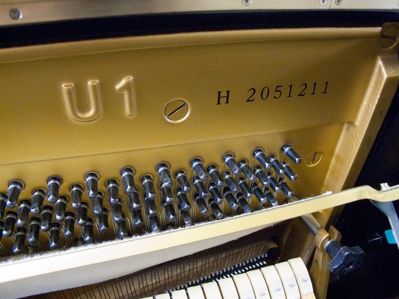 Yamaha U1H upright Piano in Bright black – Gallery image – Roberts Pianos Oxford
