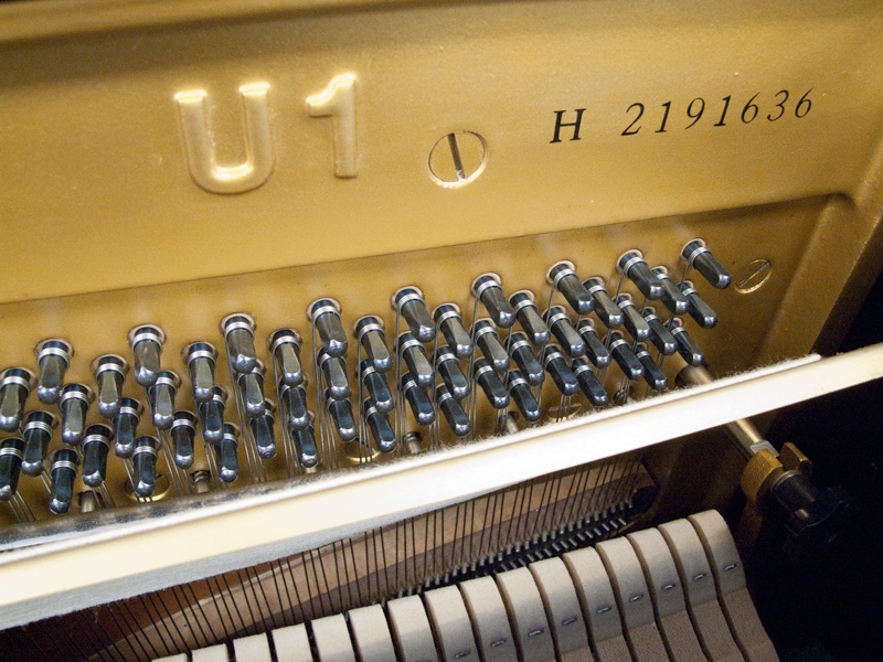 Yamaha U1H