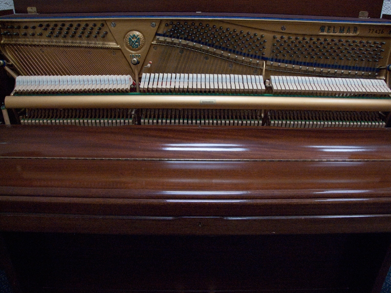 Welmar upright Piano in Mahogany – Gallery image – Roberts Pianos Oxford