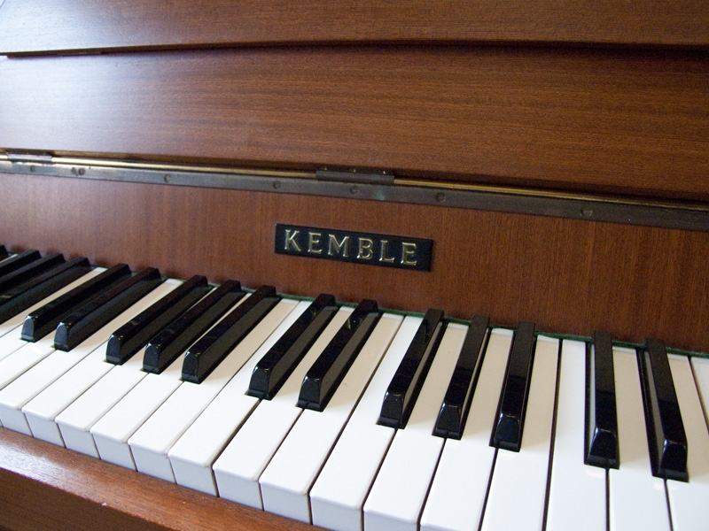 Kemble Compact