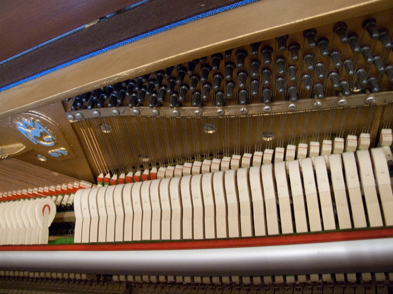 Welmar upright Piano – Gallery image – Roberts Pianos Oxford