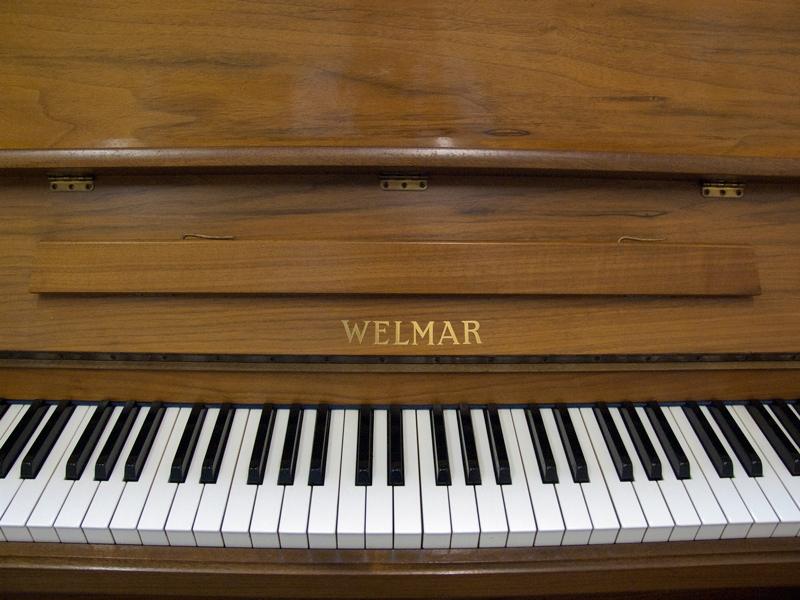 Welmar upright Piano – Gallery image – Roberts Pianos Oxford