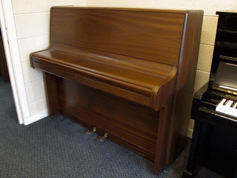 Welmar upright Piano – Gallery image – Roberts Pianos Oxford
