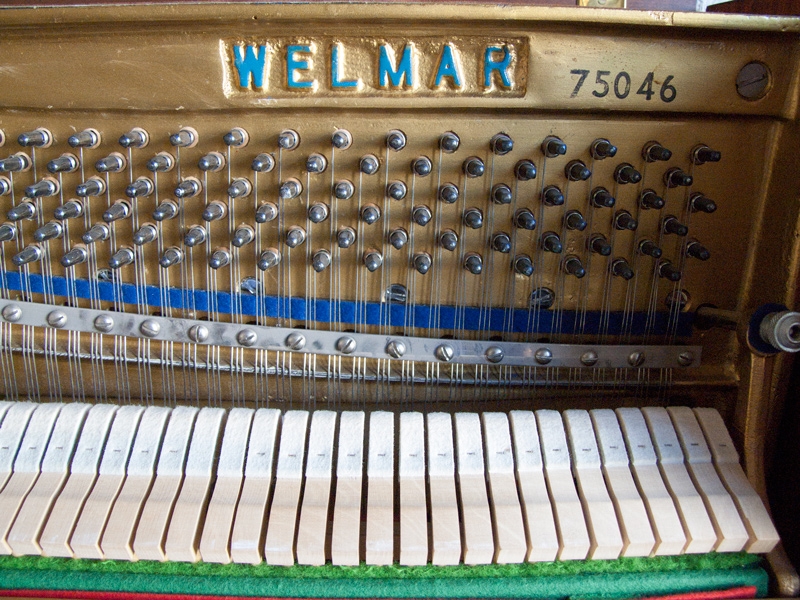 Welmar upright Piano in mahogany – Gallery image – Roberts Pianos Oxford