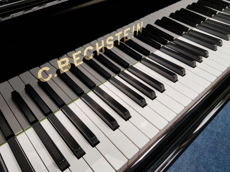 Bechstein V (5) grand Piano in bright black – Gallery image – Roberts Pianos Oxford