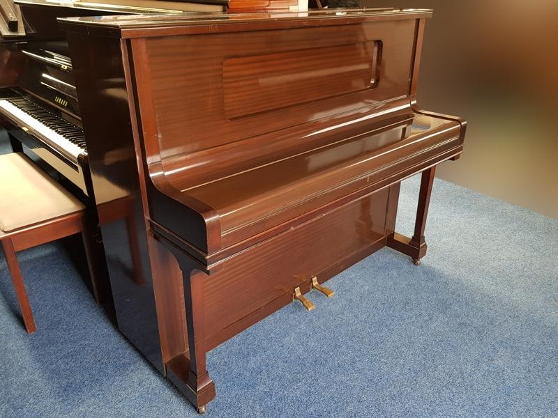 Grotrian Steinweg 120 upright Piano in mahogany – Gallery image – Roberts Pianos Oxford