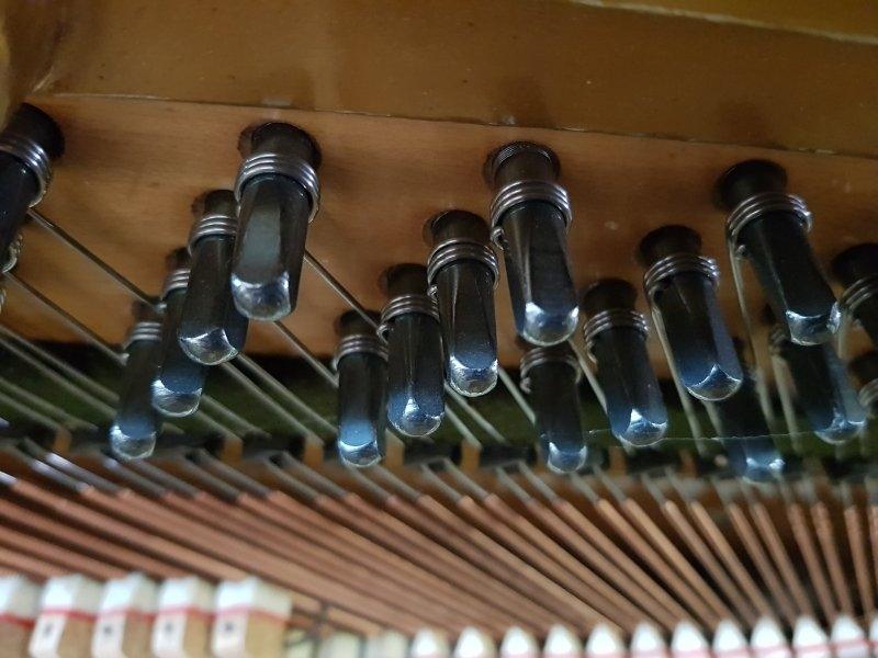 Bechstein 9 upright Piano in mahogany – Gallery image – Roberts Pianos Oxford