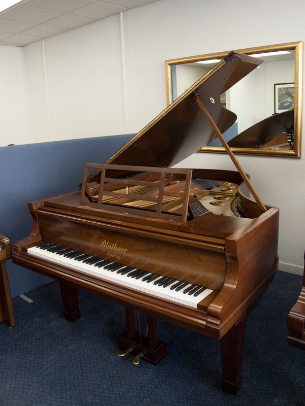 Bluthner Style VII grand Piano in rosewood – Featured image – Roberts Pianos Oxford