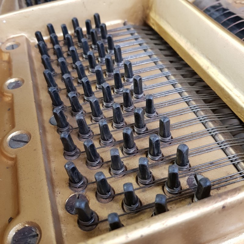 Welmar grand Piano in mahogany – Gallery image – Roberts Pianos Oxford