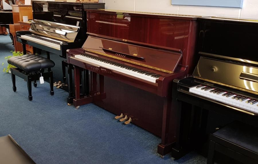 Yamaha U1A upright Piano in Polyester mahogany – Featured image – Roberts Pianos Oxford