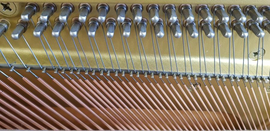 Yamaha U1A upright Piano in Polyester mahogany – Gallery image – Roberts Pianos Oxford