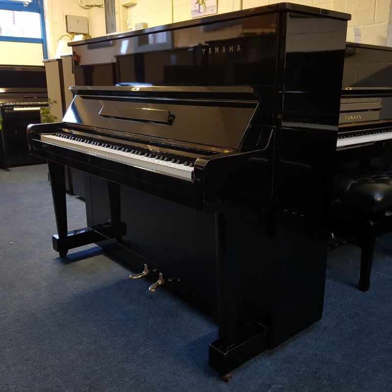 Yamaha U1D