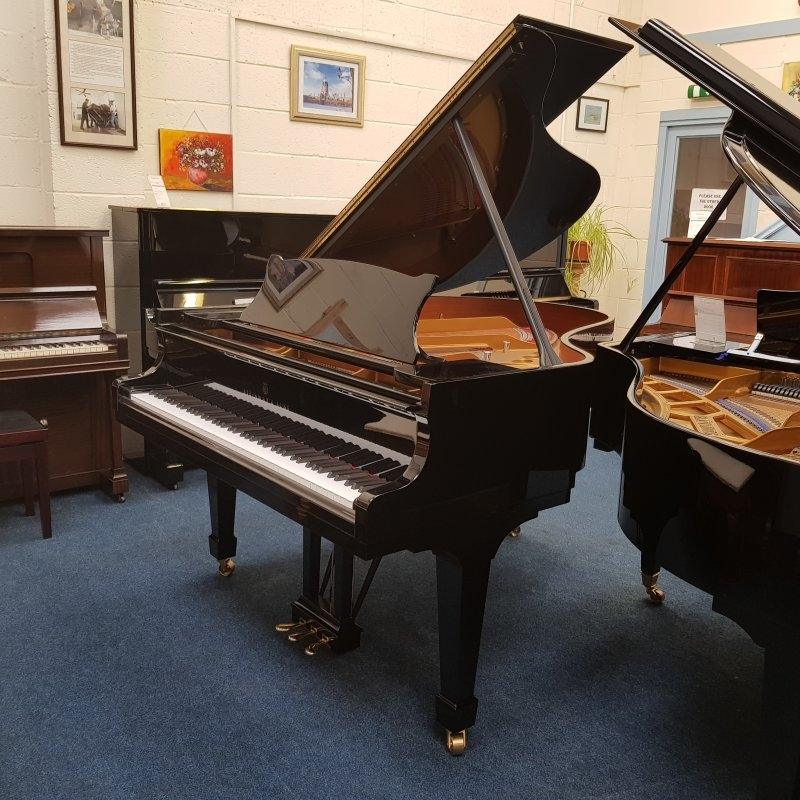 Steinway M grand Piano in Black polyester – Featured image – Roberts Pianos Oxford