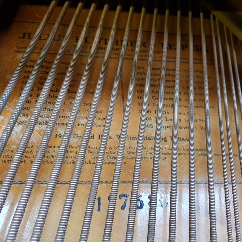 Bluthner IV grand Piano in Mahogany – Gallery image – Roberts Pianos Oxford