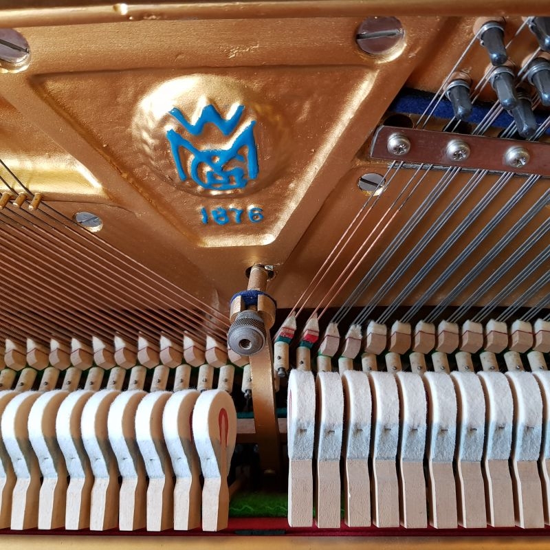 Welmar upright Piano in mahogany – Gallery image – Roberts Pianos Oxford
