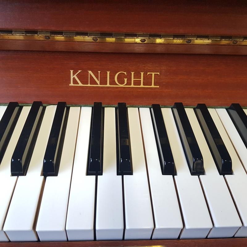 Knight K6 upright Piano in mahogany – Gallery image – Roberts Pianos Oxford