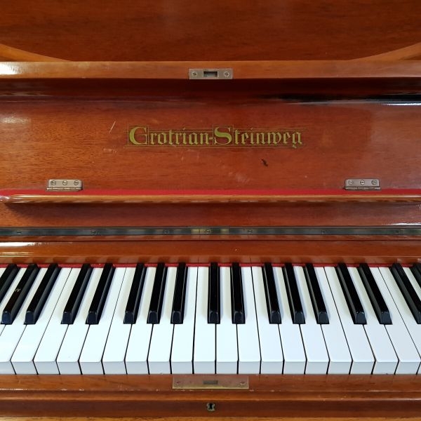 Grotrian Steinweg 125
