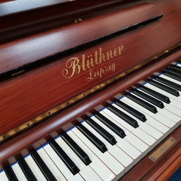 Bluthner upright Piano in rosewood – Gallery image – Roberts Pianos Oxford