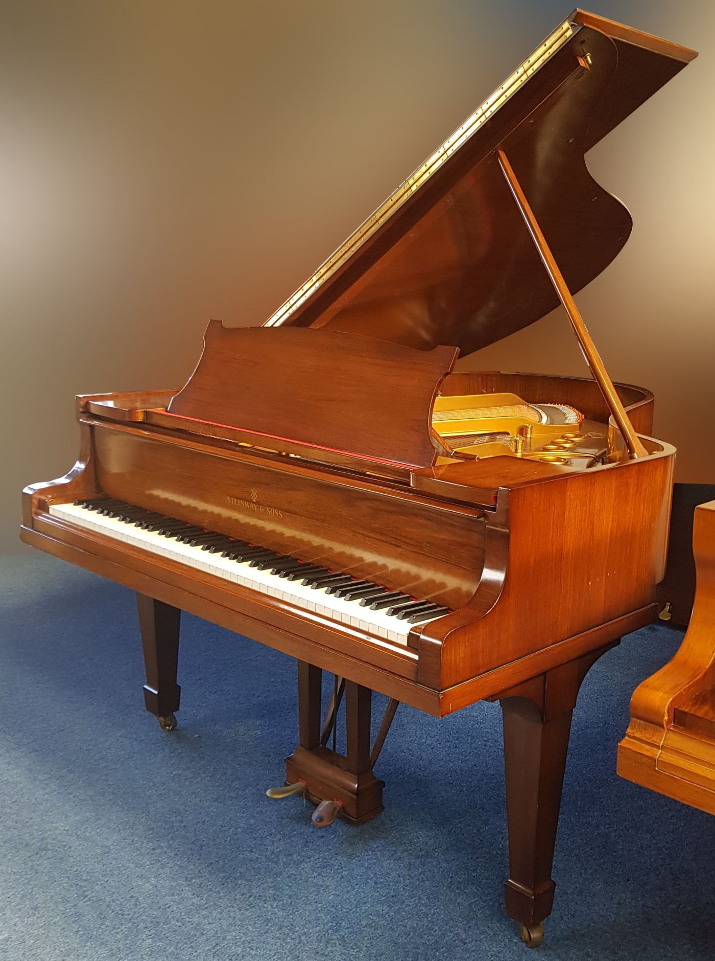 Steinway M grand Piano in walnut – Featured image – Roberts Pianos Oxford