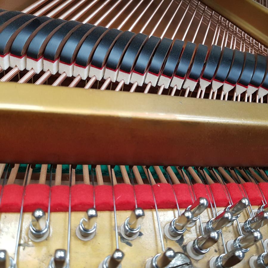 Monington and Weston grand Piano in walnut – Gallery image – Roberts Pianos Oxford