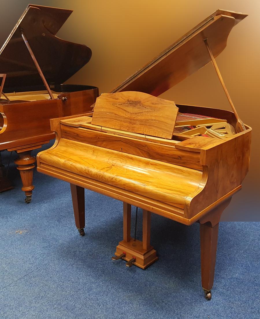 Monington and Weston grand Piano in walnut – Gallery image – Roberts Pianos Oxford