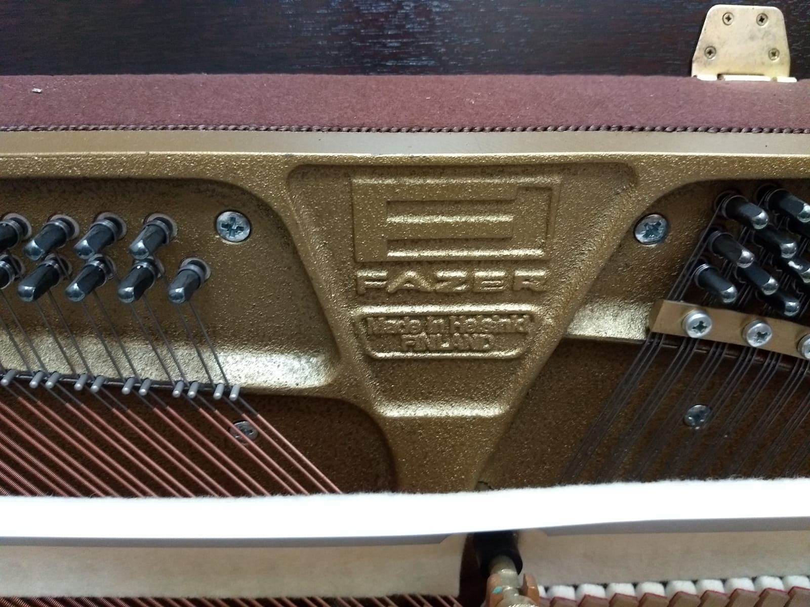 Fazer upright Piano in mahogany – Gallery image – Roberts Pianos Oxford