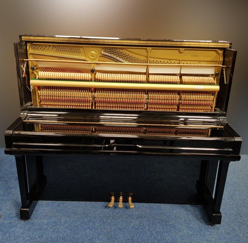 Yamaha U30A upright Piano in Black – Gallery image – Roberts Pianos Oxford
