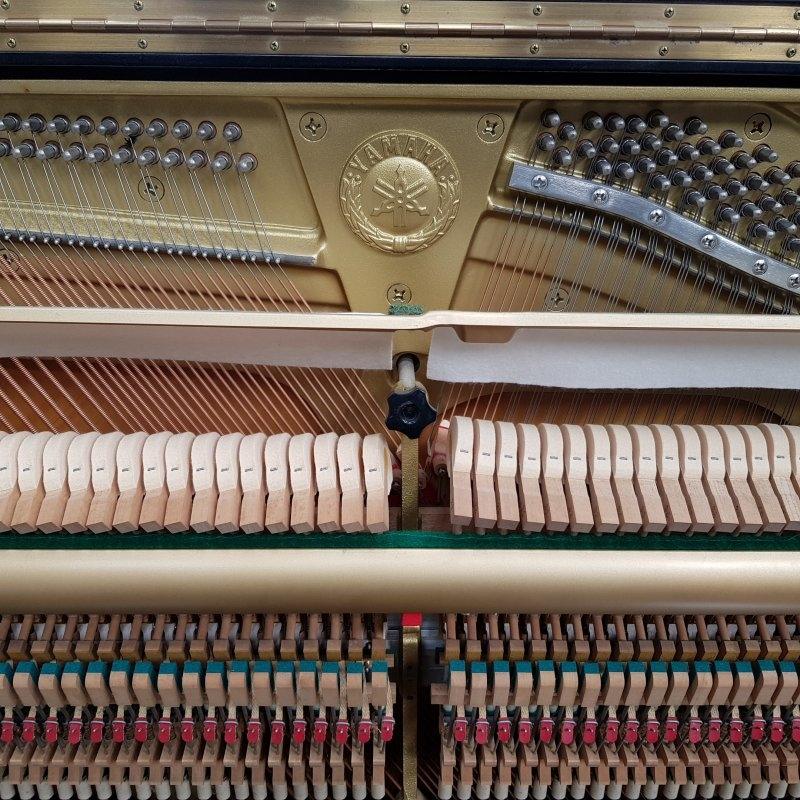 Yamaha U30A upright Piano in Black – Gallery image – Roberts Pianos Oxford