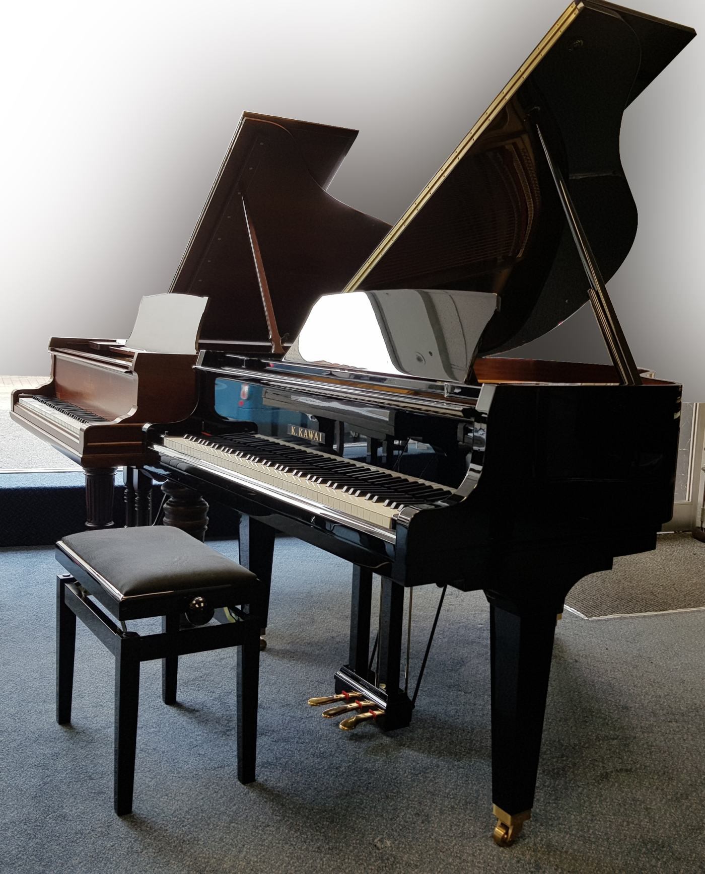 Kawai GL-10 grand Piano in black – Featured image – Roberts Pianos Oxford