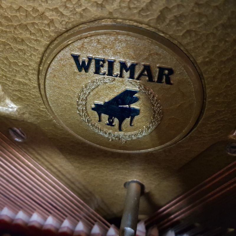 Welmar upright Piano in Mahogany – Gallery image – Roberts Pianos Oxford