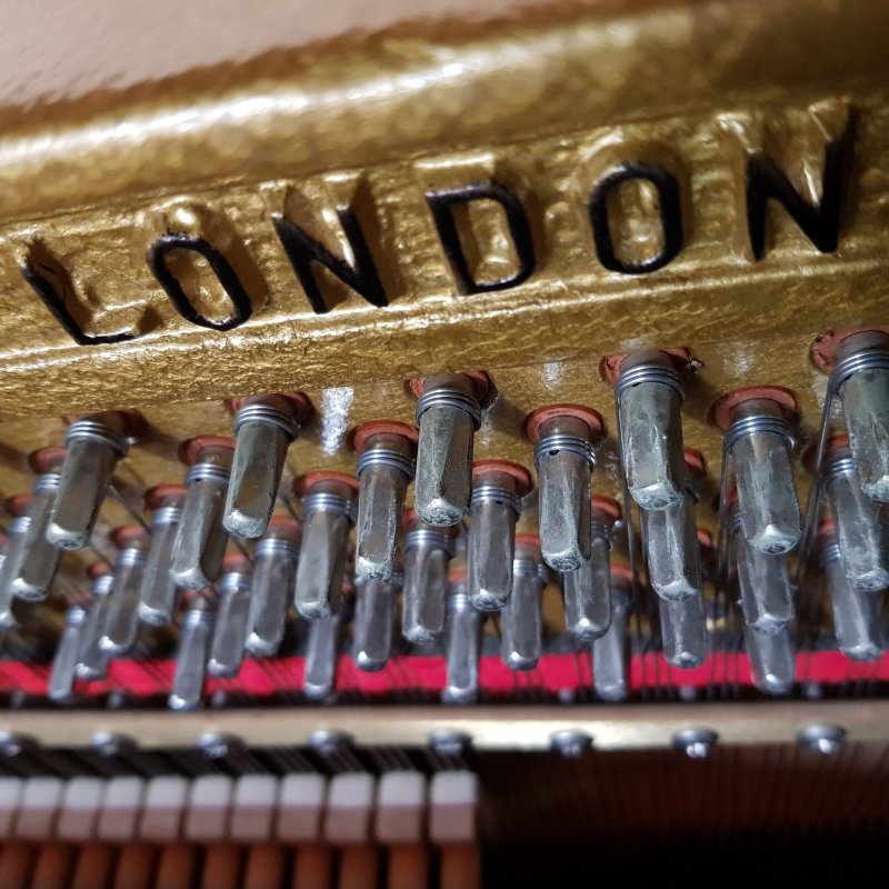 Welmar upright Piano in Mahogany – Gallery image – Roberts Pianos Oxford