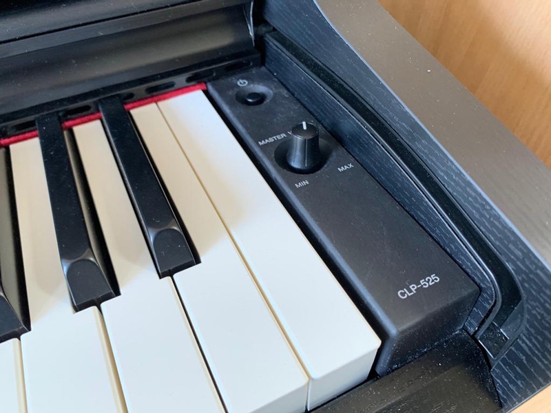 Yamaha CLP-525