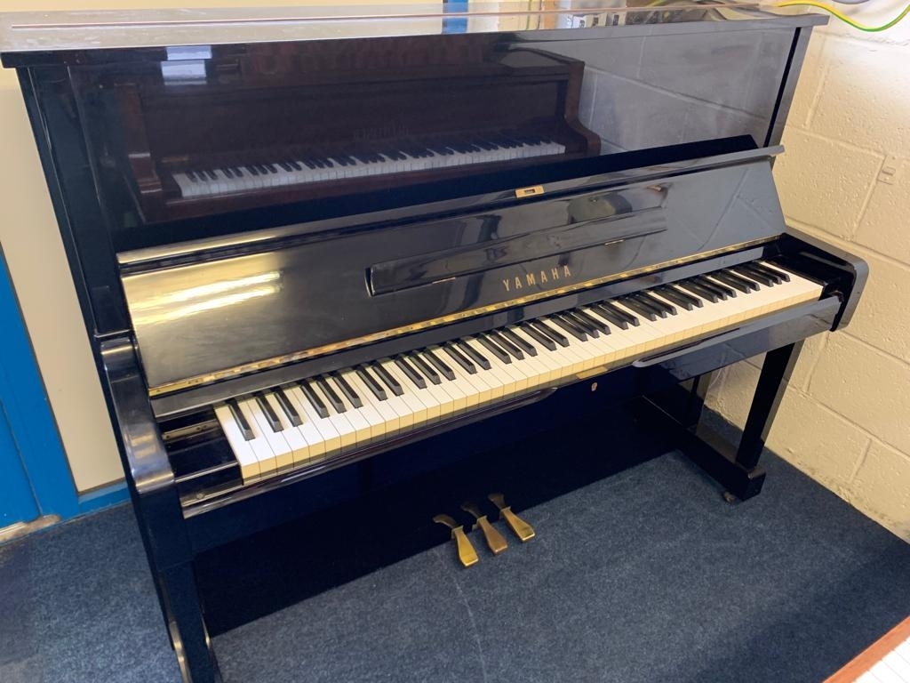 Yamaha U1M