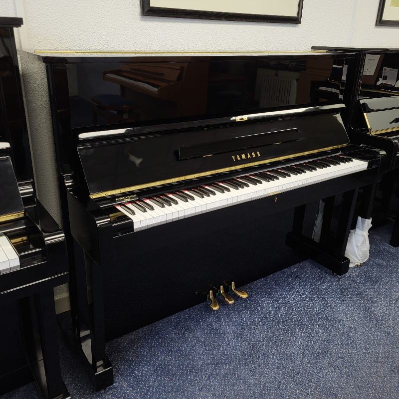 Yamaha U1F upright Piano in Bright black – Featured image – Roberts Pianos Oxford