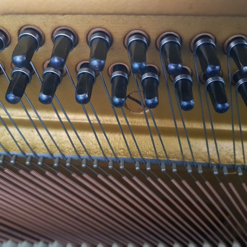 Yamaha U3H upright Piano in Black polyester – Gallery image – Roberts Pianos Oxford