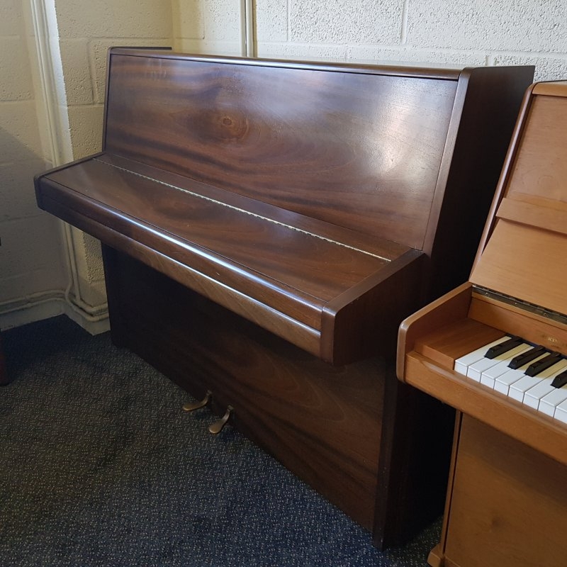 Knight K10 upright Piano in mahogany – Gallery image – Roberts Pianos Oxford