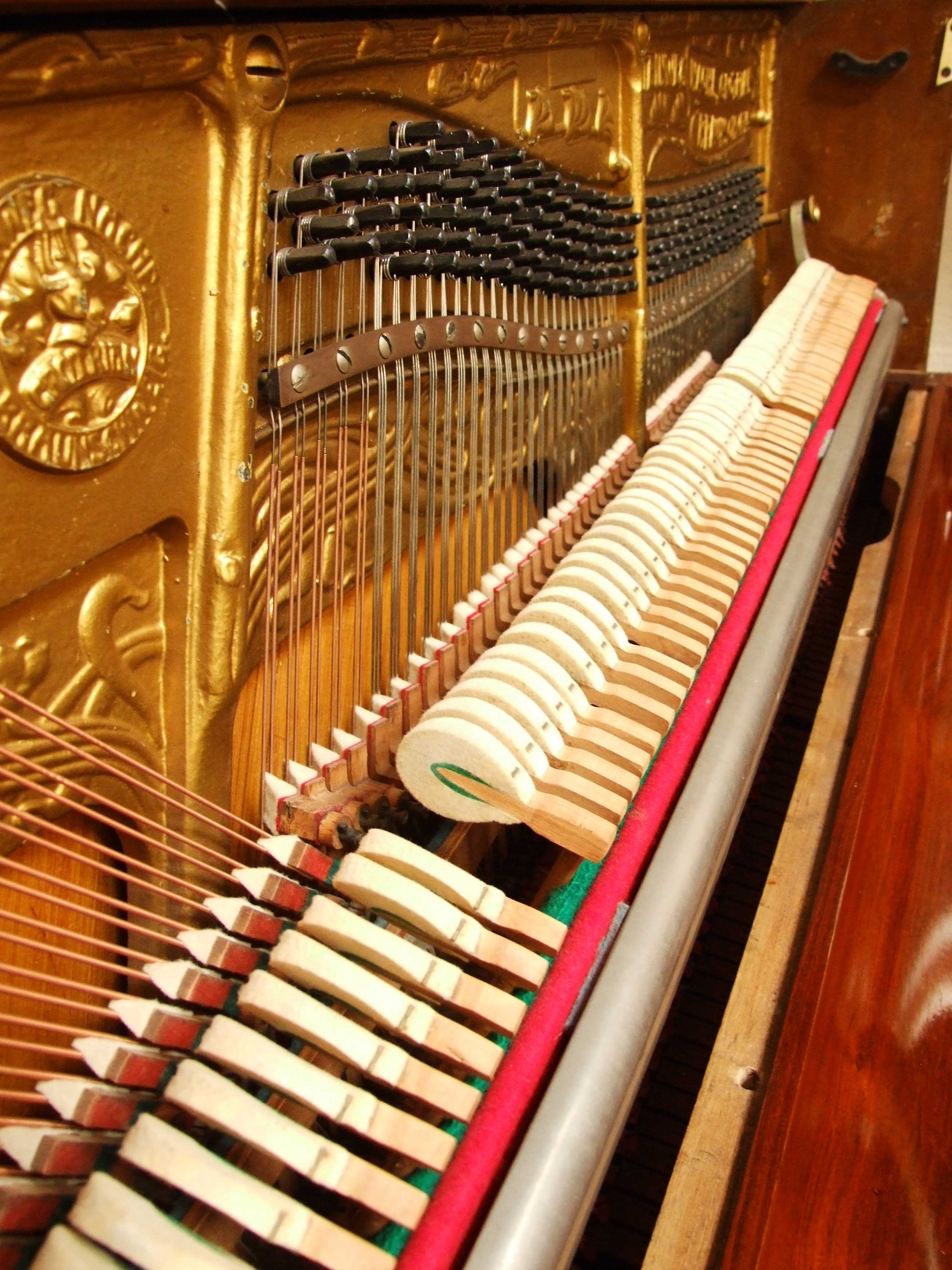 Grotrian Steinweg upright Piano in rosewood – Gallery image – Roberts Pianos Oxford