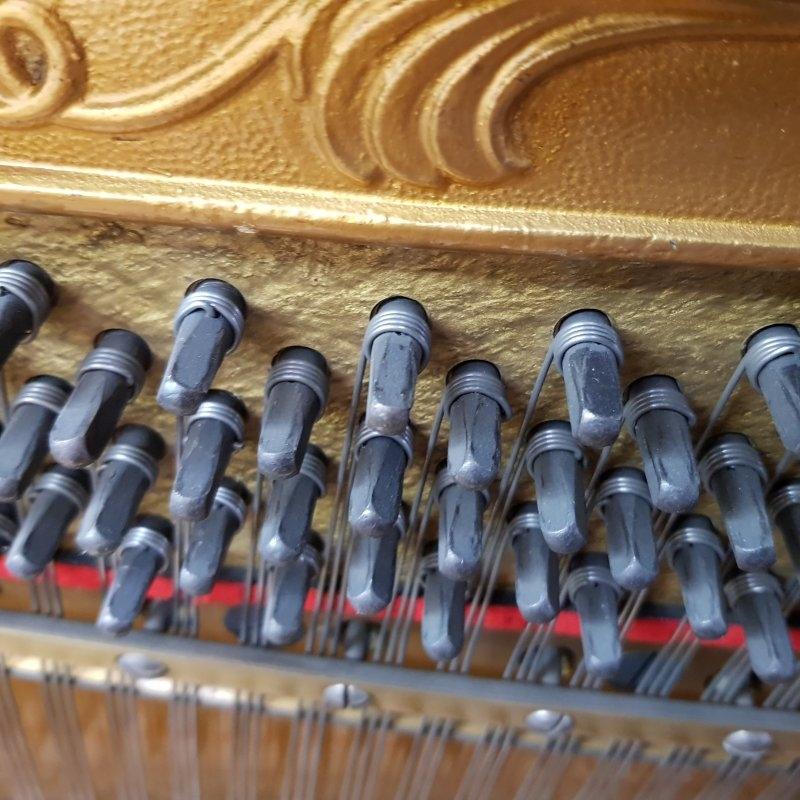 Seiler upright Piano in walnut & rosewood – Gallery image – Roberts Pianos Oxford