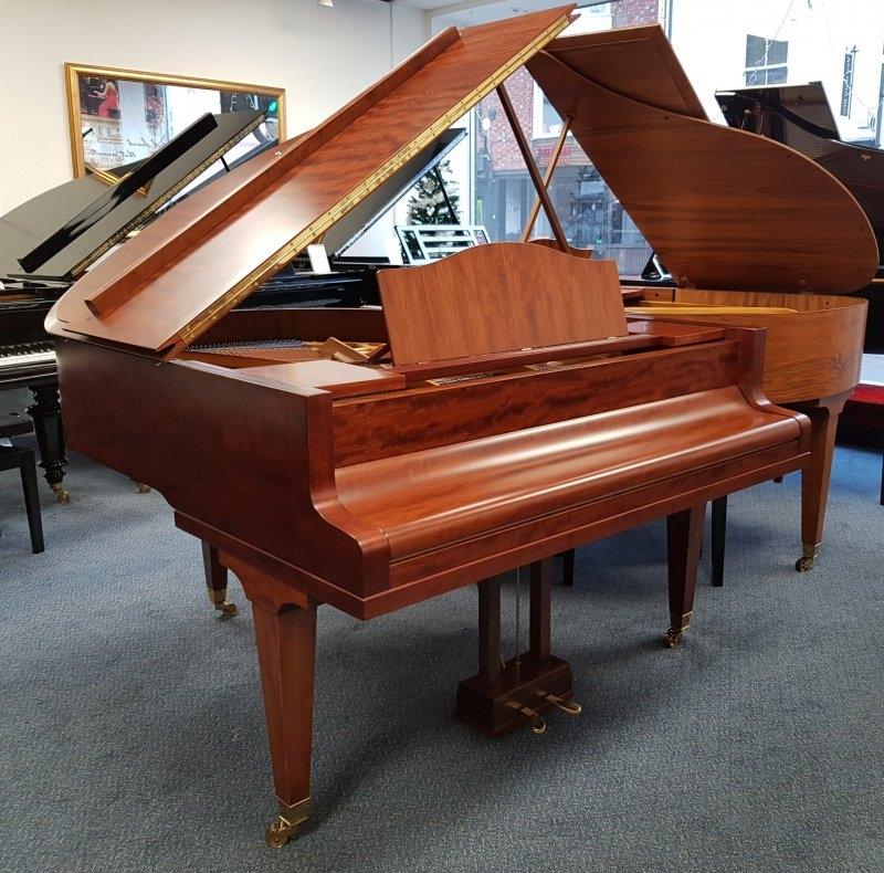 Bluthner Style lV grand Piano in fiddleback mahogany – Gallery image – Roberts Pianos Oxford