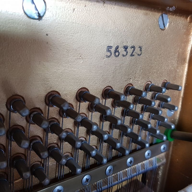 Knight K10 upright Piano in Mahogany – Gallery image – Roberts Pianos Oxford