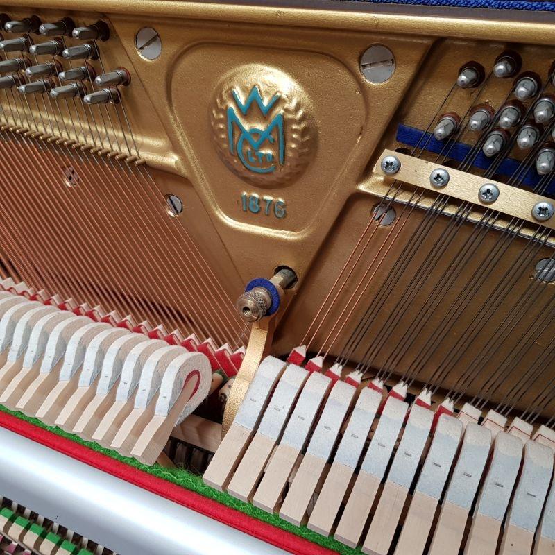 Welmar A4 upright Piano in mahogany – Gallery image – Roberts Pianos Oxford