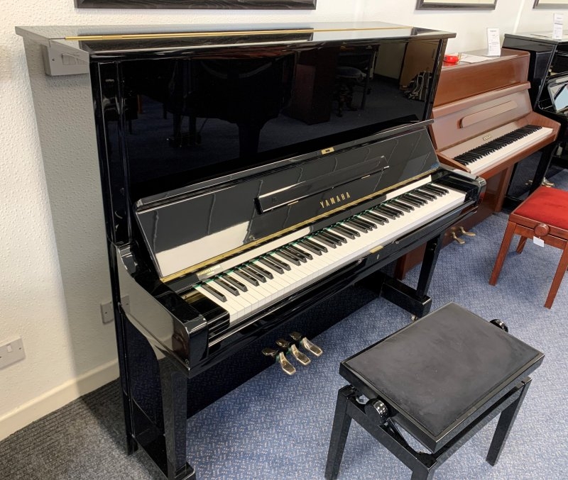 Yamaha U3G