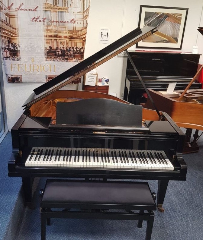 Bluthner IV (4) grand Piano in black – Gallery image – Roberts Pianos Oxford