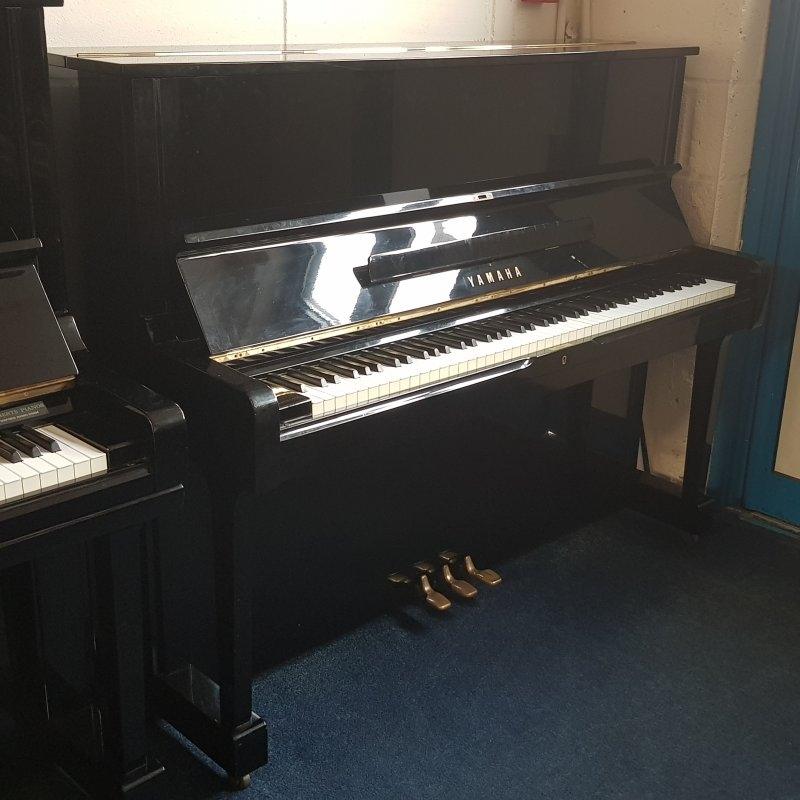 Yamaha U1H upright Piano in Bright black – Featured image – Roberts Pianos Oxford